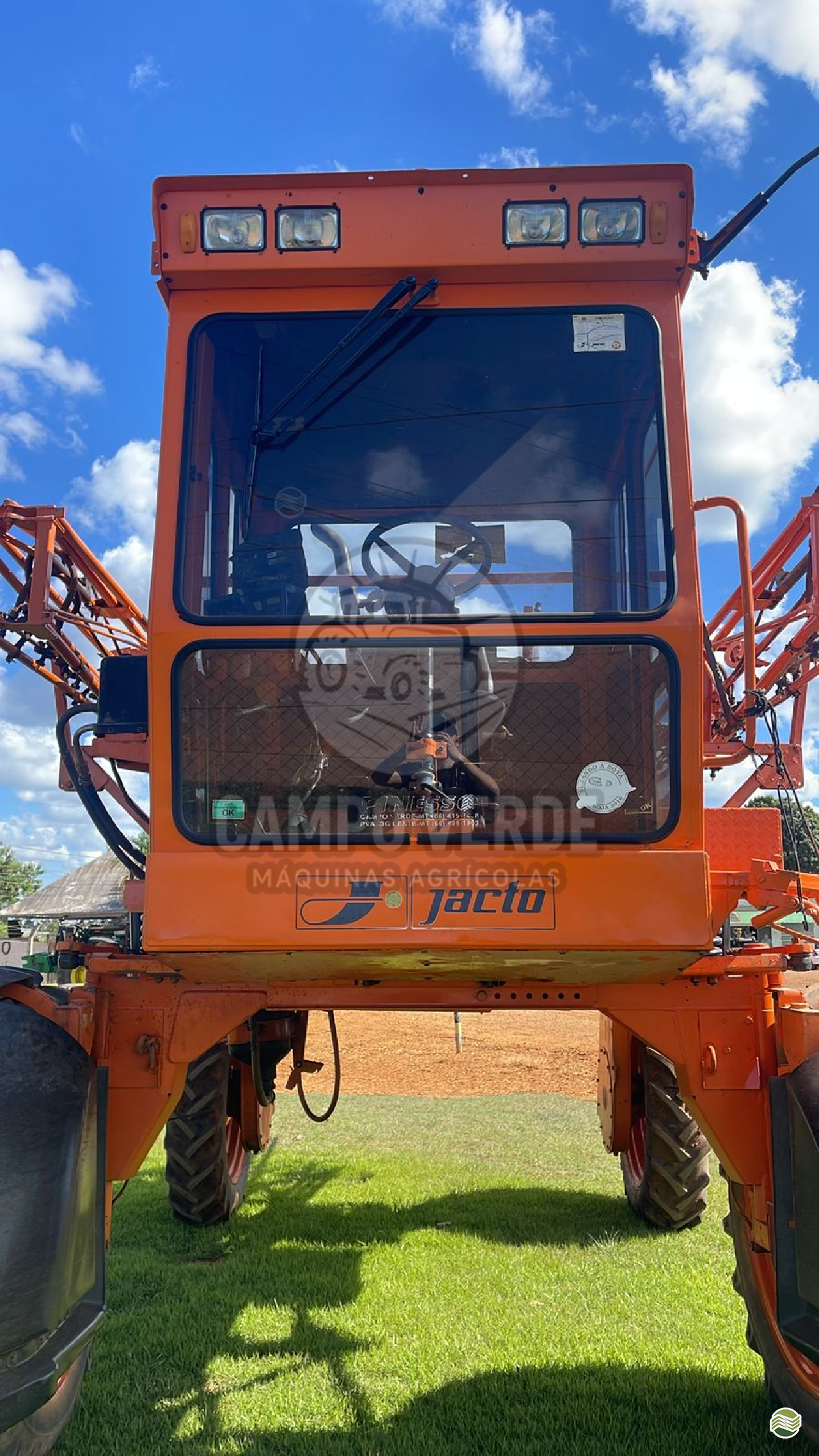PULVERIZADOR JACTO UNIPORT 2000 Tração 4x2 Campo Verde Máquinas Agrícolas CAMPO VERDE MATO GROSSO MT